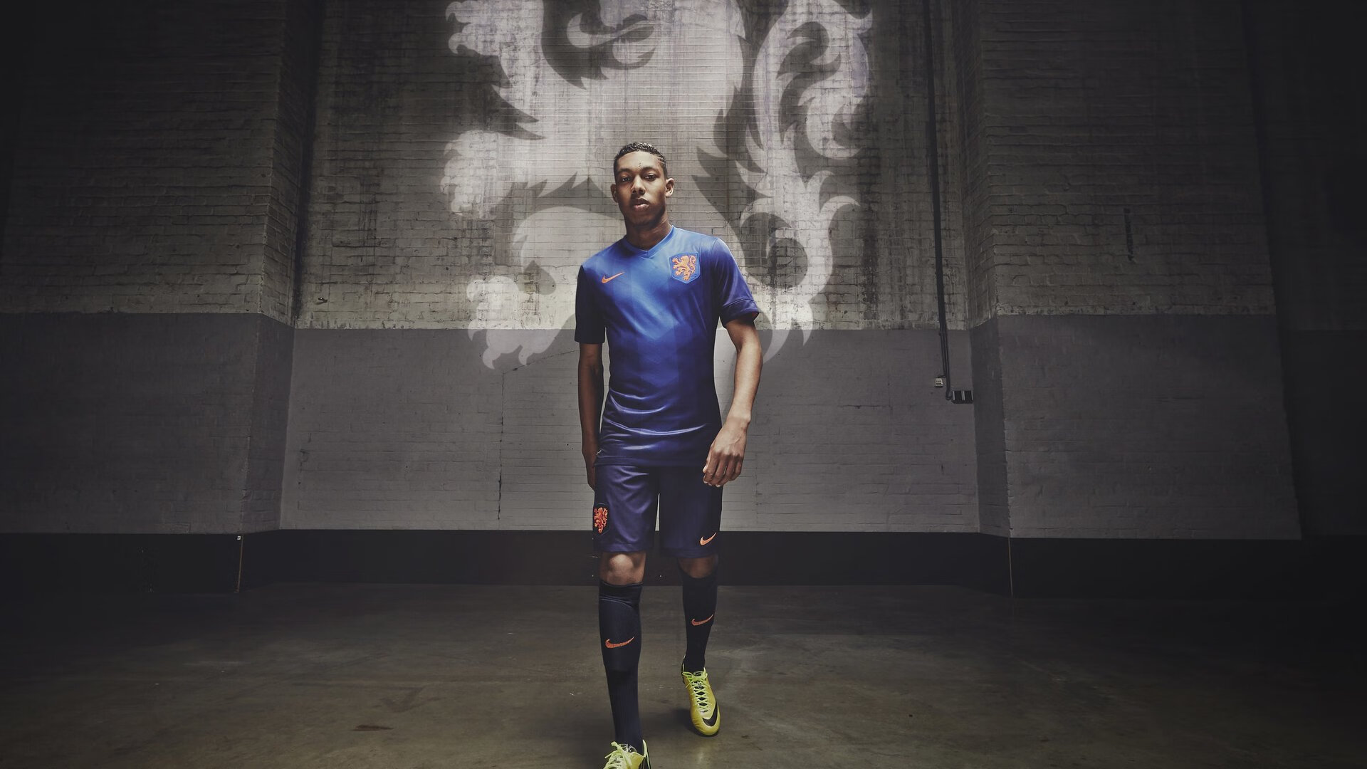 16场2球即可!哈兰德创英超百球最快纪录无悬念,哈兰德足球视频